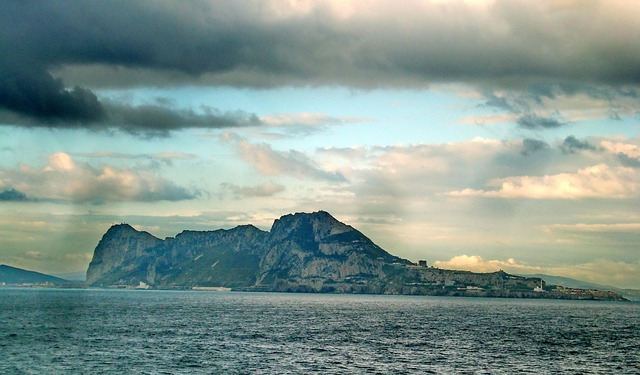 直布罗陀 海峡 山 - 上的免费照片