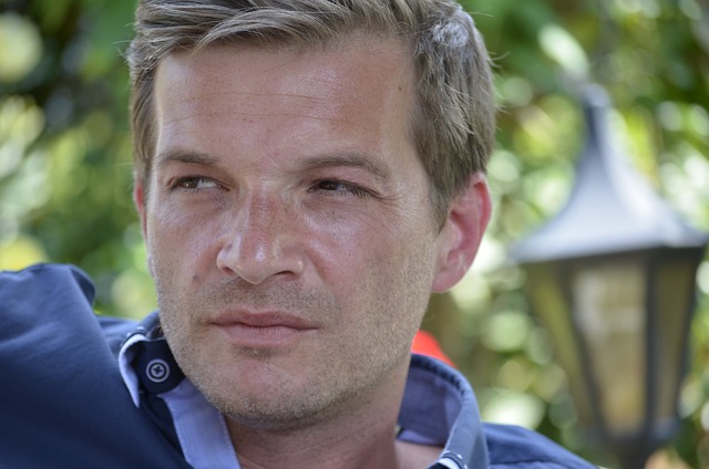 人 男人 肖像 - 上的免费照片