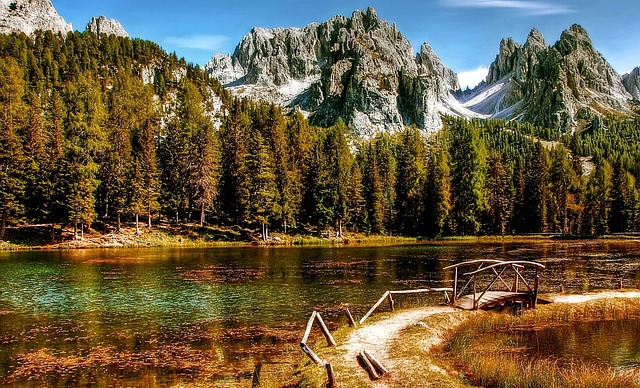 白云岩 Cadini 山 - 上的免费照片