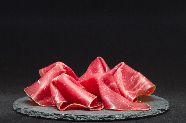 干腌火腿 肉 盘子 - 上的免费照片