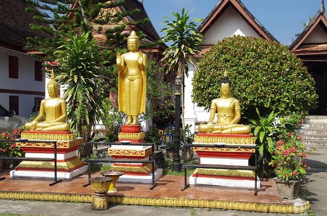 老挝 Luang-Parbang 寺庙 - 上的免费照片