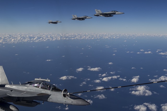 Ea-18咆哮 加油 Usn - 上的免费照片