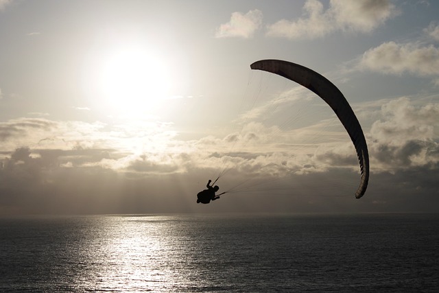 滑翔伞 刨床 山 - 上的免费照片