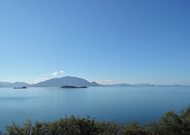泻湖 海湾Ouémo 蓝天 - 上的免费照片