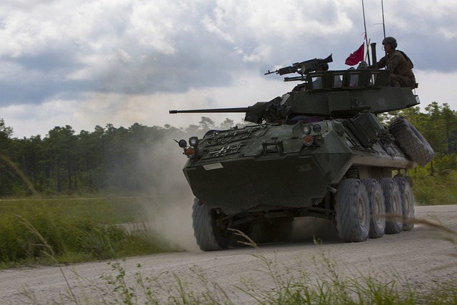 Lav-25 装甲车 Apc - 上的免费照片
