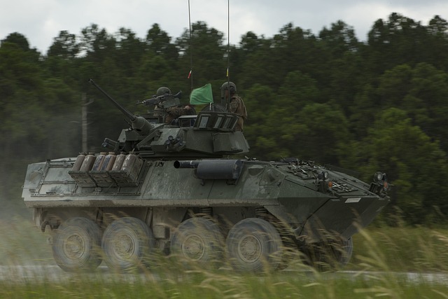 Lav-25 装甲车 Apc - 上的免费照片