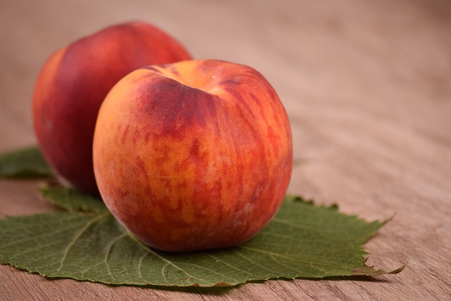 食物 桃 油桃 - 上的免费照片