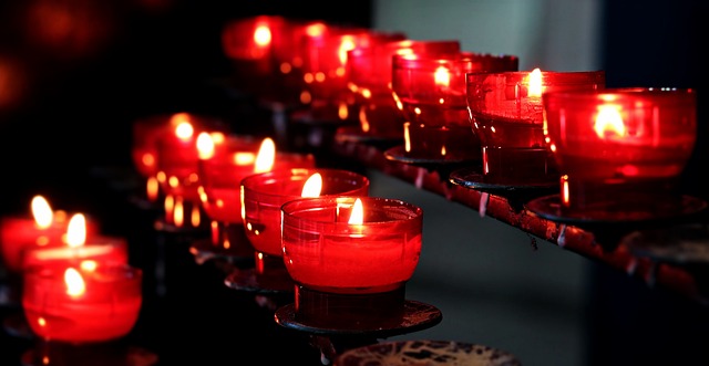 蜡烛 教会 灯 - 上的免费照片