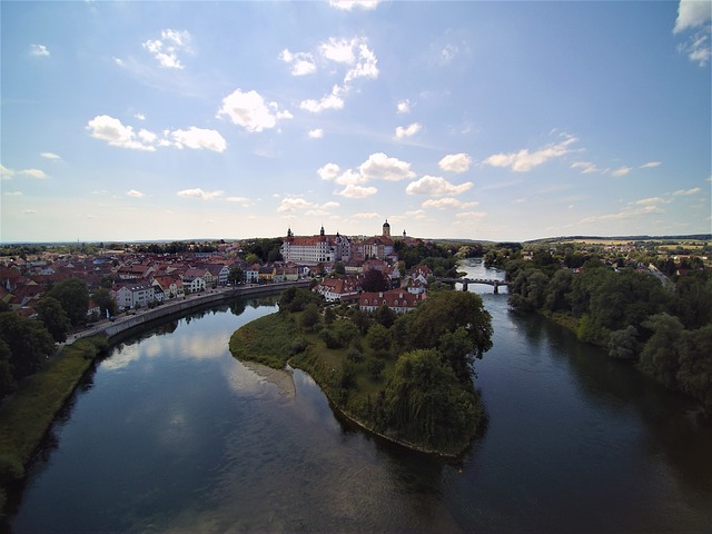 多瑙河上的 Neuburg 多瑙河 巴伐利亚 - 上的免费照片