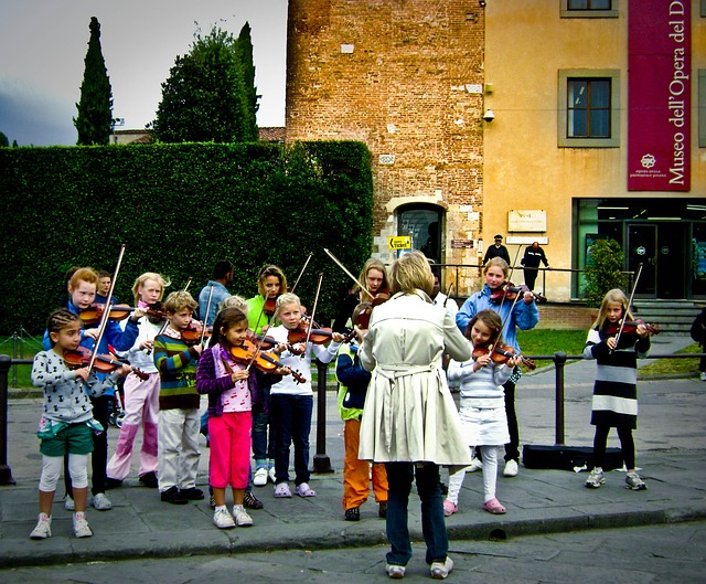 孩子们 小提琴 街道 - 上的免费照片
