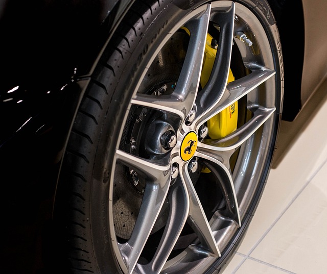 法拉利F12 车轮 速度 - 上的免费照片