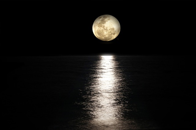 月亮 满月 海 - 上的免费照片