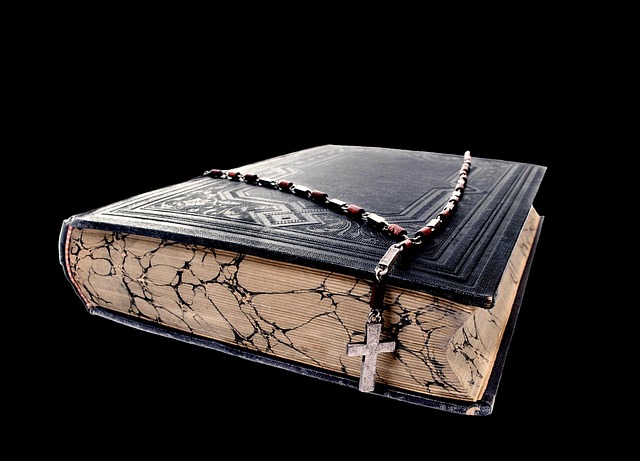 叉 基督教 一本书 - 上的免费照片