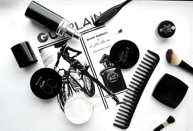 女性 化妆品 香水 - 上的免费照片