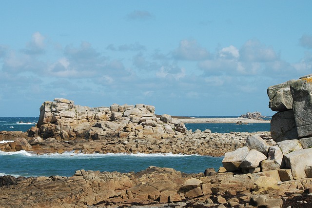 布列塔尼 岩石 海 - 上的免费照片
