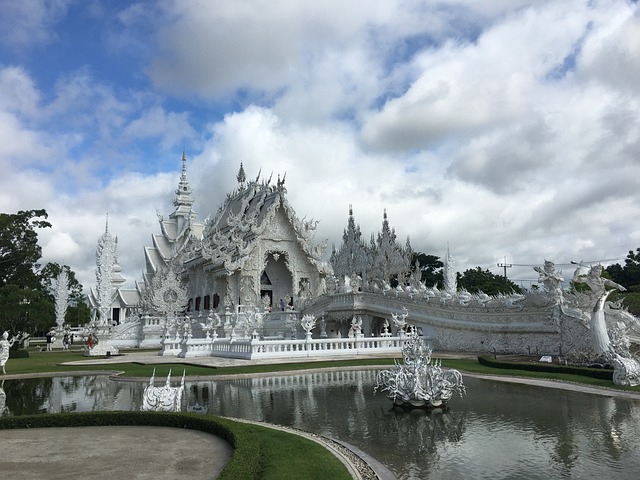 白庙 清莱 Wat Rong Khun - 上的免费照片