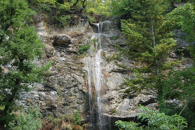 瀑布 Appennino 格兰萨索 - 上的免费照片