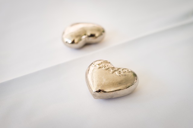 心 爱 婚礼 - 上的免费照片