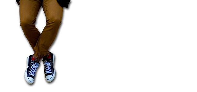 男人 腿 悬空的 - 上的免费照片