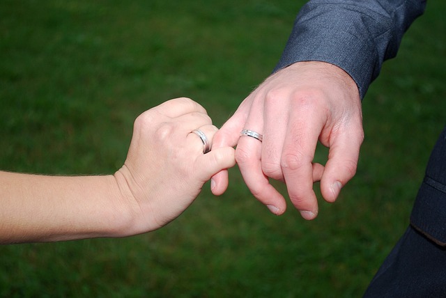 婚礼 手 结婚戒指 - 上的免费照片