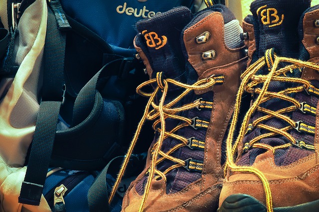 登山靴 背包 远足 - 上的免费照片