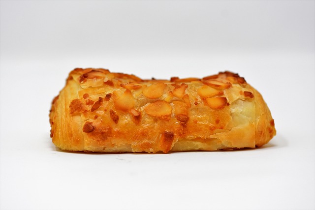 蜂蜇 蜜蜂蜇了掠夺 丹麦糕饼 - 上的免费照片