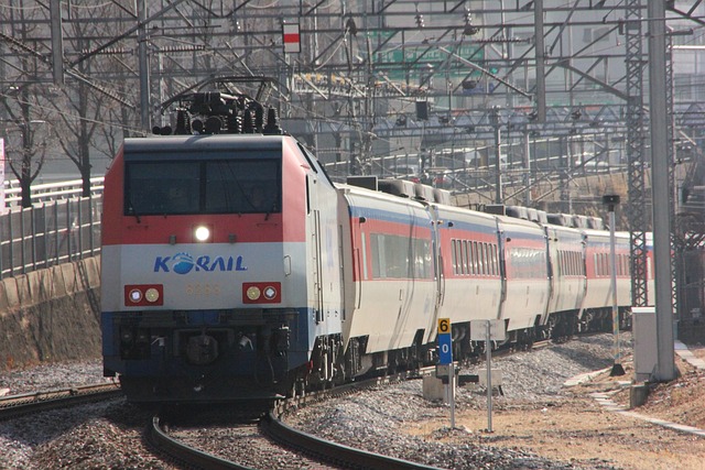 火车 铁路 运输 - 上的免费照片