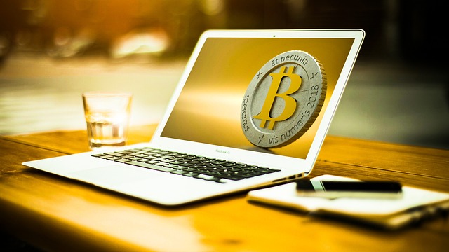 比特币 数字 金属的 - 上的免费照片