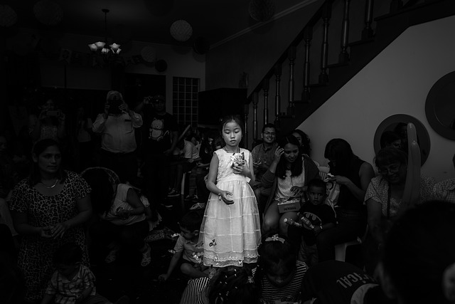 小姑娘 男性 孩子 - 上的免费照片