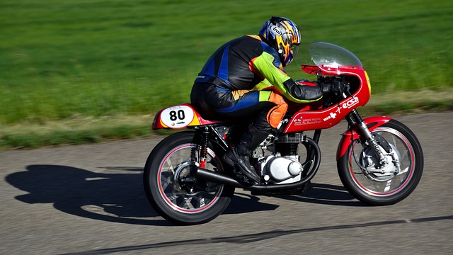 摩托车 跑上坡 古董车 - 上的免费照片