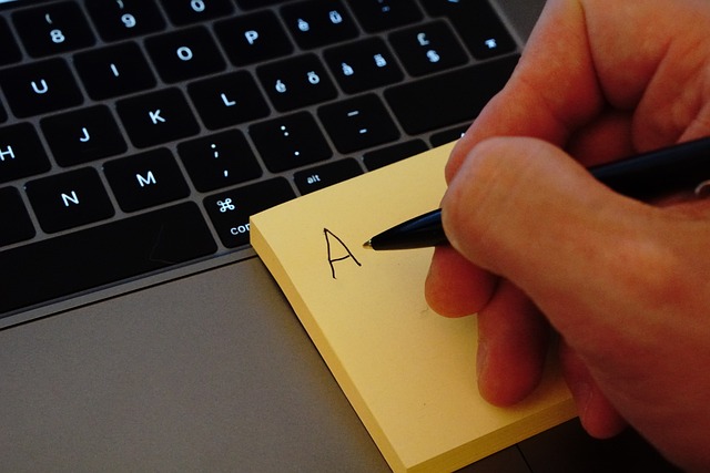 Postit 手 写 - 上的免费照片