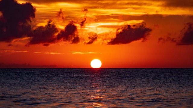 太阳 日落 天空 - 上的免费照片