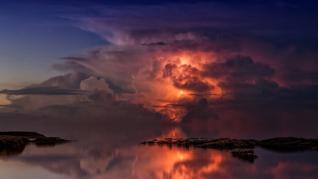雷雨 海洋 闪电 - 上的免费照片