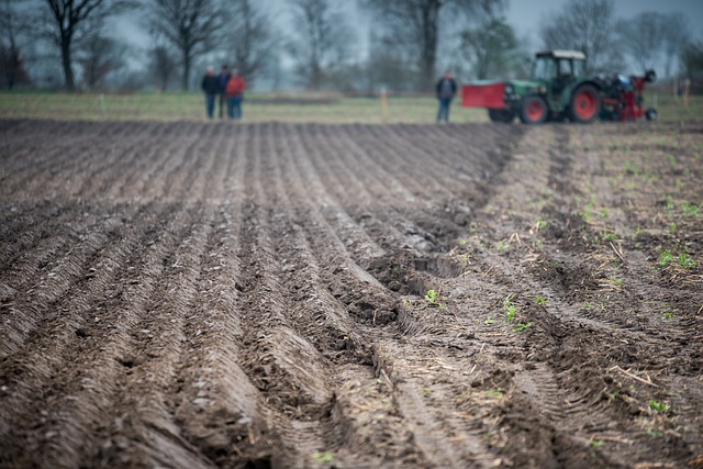 犁 旋犁 犁过的 - 上的免费照片
