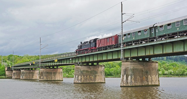 蒸汽火车 摩泽尔河 Eisenbahnbrücle - 上的免费照片