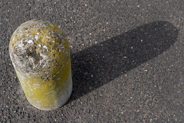 护柱 具体的 街道 - 上的免费照片