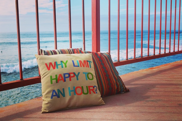 海洋 枕头 Happyhour - 上的免费照片