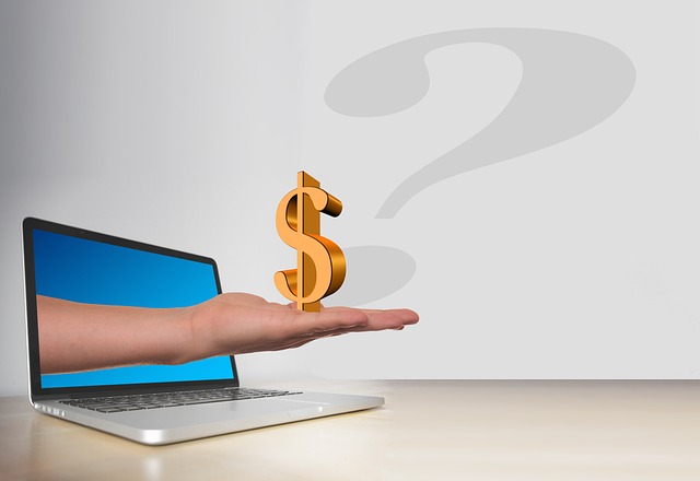 笔记本电脑 手 介绍 - 上的免费照片