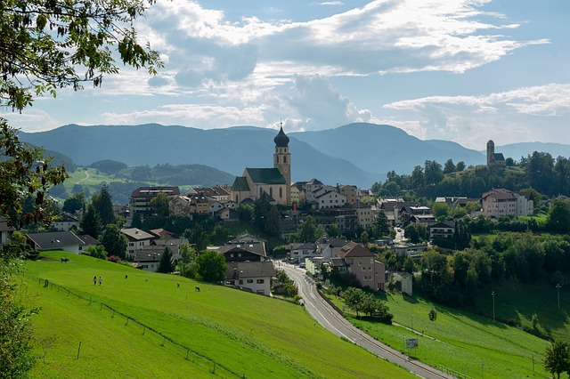 Fiè Allo铺有木地板 南蒂罗尔 Altoadige - 上的免费照片