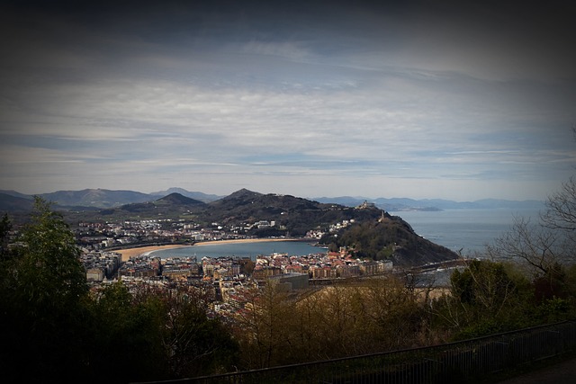 城市的Donostia-圣塞巴斯蒂安 景观 春天 - 上的免费照片