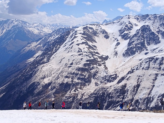 高加索 山 缆车 - 上的免费照片