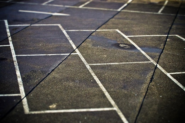 停车位 标记 沥青 - 上的免费照片