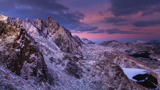 罗弗敦 些现代化的公寓坐落 挪威 - 上的免费照片