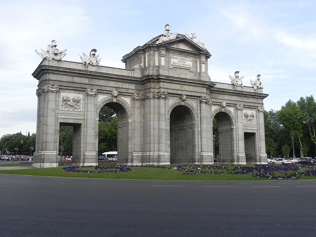 Puerta Alcalá De 马德里 门 - 上的免费照片