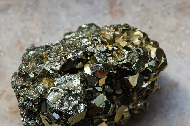 硫铁矿 宝石 矿业 - 上的免费照片