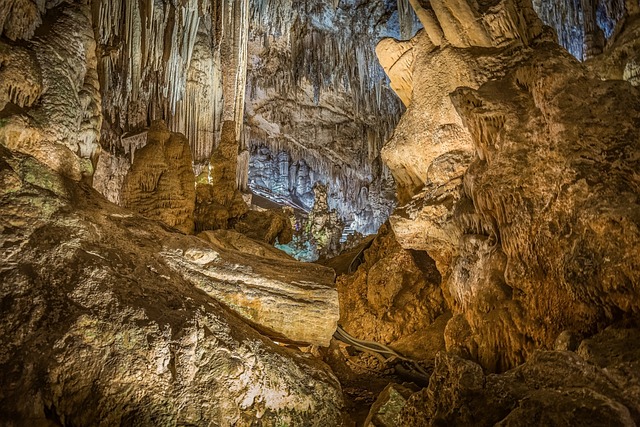 洞穴 内尔哈 安达卢西亚 - 上的免费照片