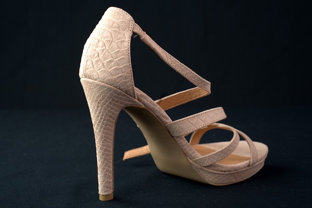 高的高跟鞋 凉鞋 泵 - 上的免费照片