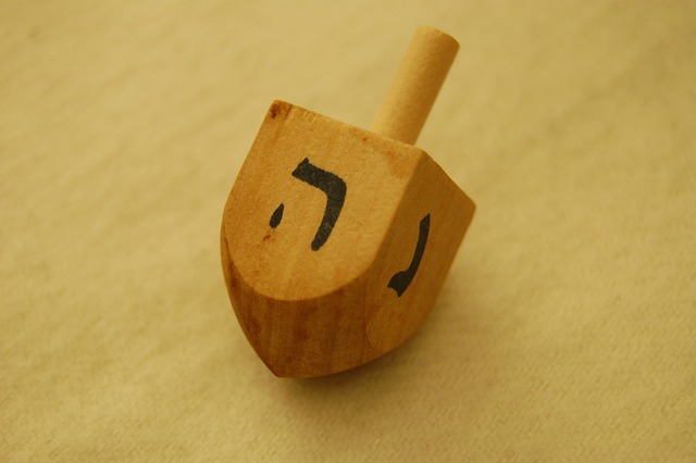 陀螺 Hannukah 玩具 - 上的免费照片