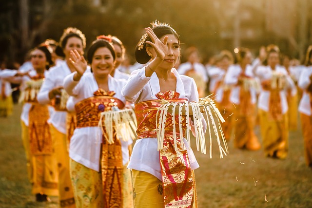 舞蹈 巴厘语 传统的 - 上的免费照片