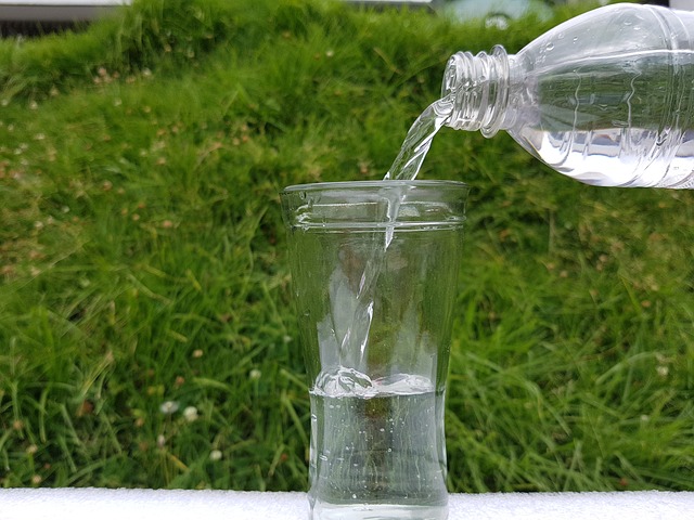 水 杯水 水瓶 - 上的免费照片
